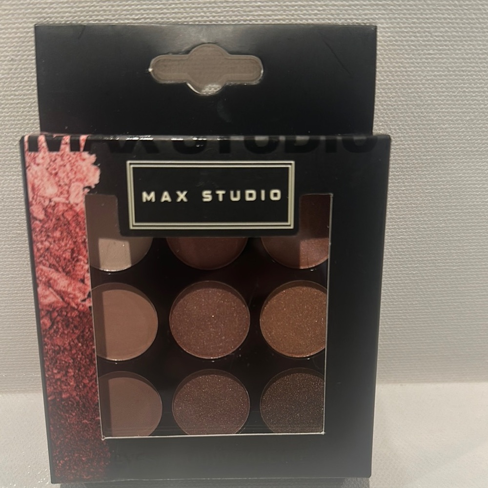 Max Studio Brown Eyeshadow Palette